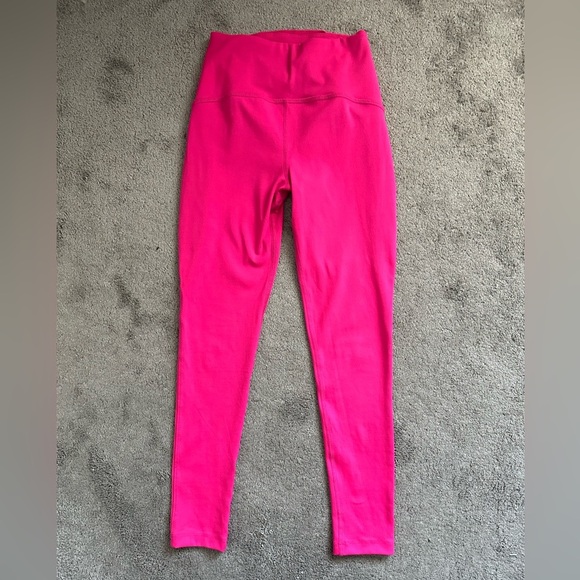 Beyond Yoga Strive Midi Legging in Barbie Pink Size XS Colorful POWERBEYOND - Picture 3 of 7